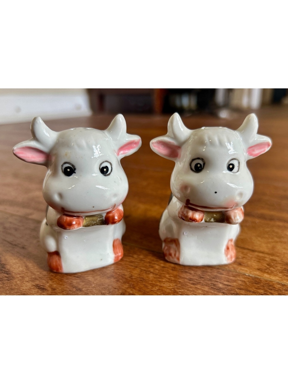 Vintage Ceramic Cow Salt and Pepper Shakers